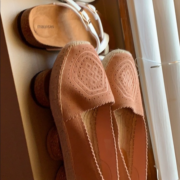 Shoes - Picture 6 of 8